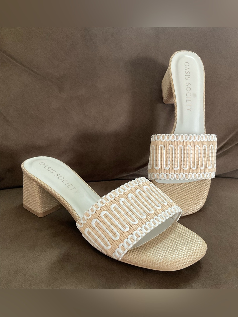 Oasis society heeled mule